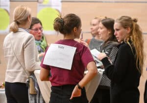 061125 /  Der Marktplatz Gute Geschäfte am Donnerstag, 06. November 2025in der Kinder- und Jugendbildungsstätte Winfriedhaus, Tal Naundorf 29, 01744 DippoldiswaldeFoto: Holm HelisDresden06.11.2025